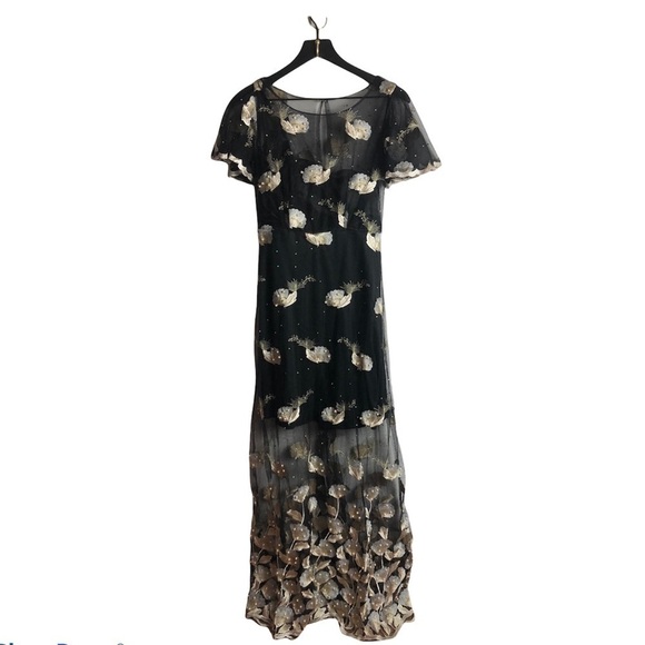 Metisu embroidered beaded flutter sleeve dress medium NWT - Picture 3 of 6